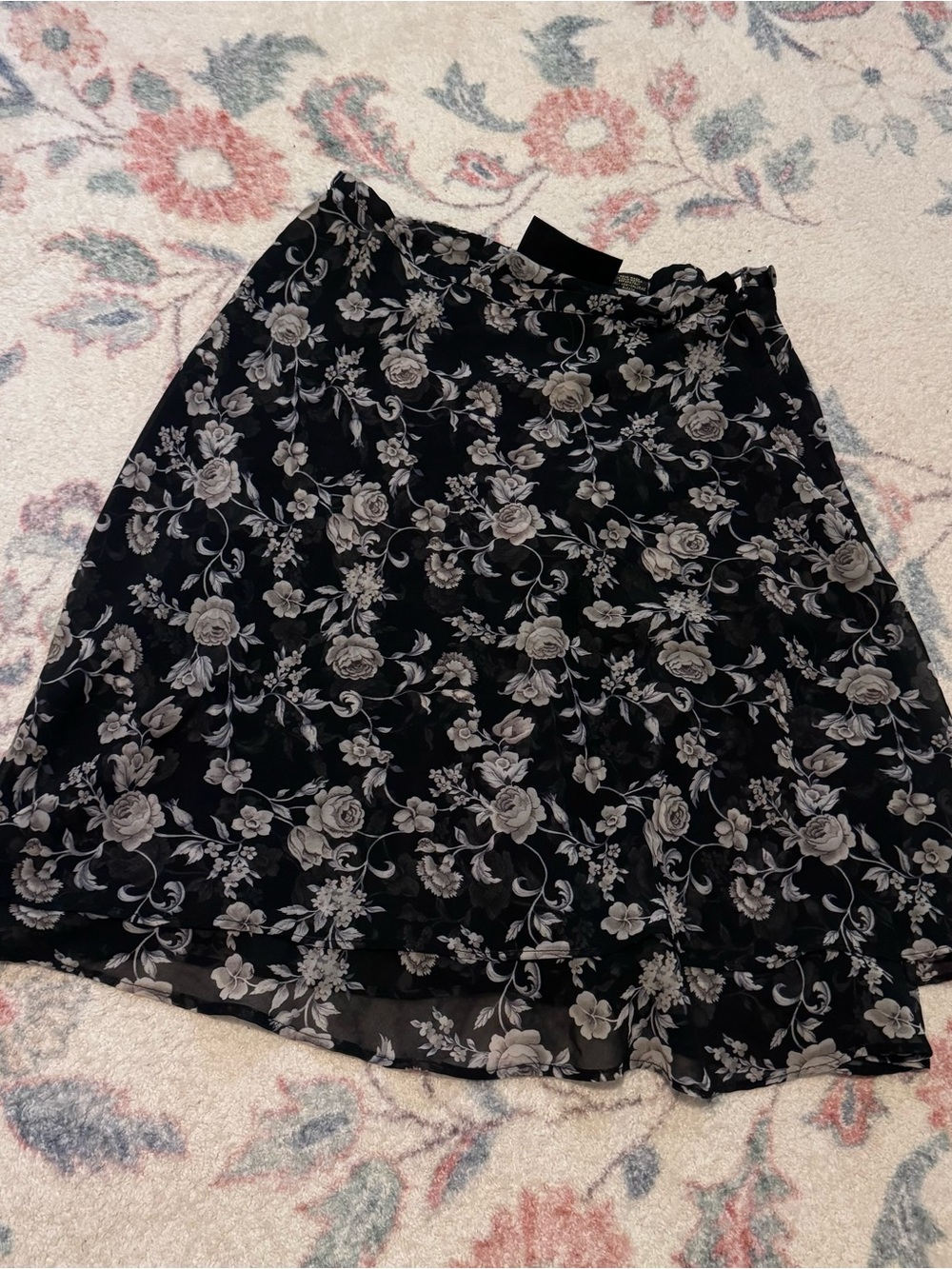 VINTAGE Express Black Floral A-Line Skirt with Gray Rose Print